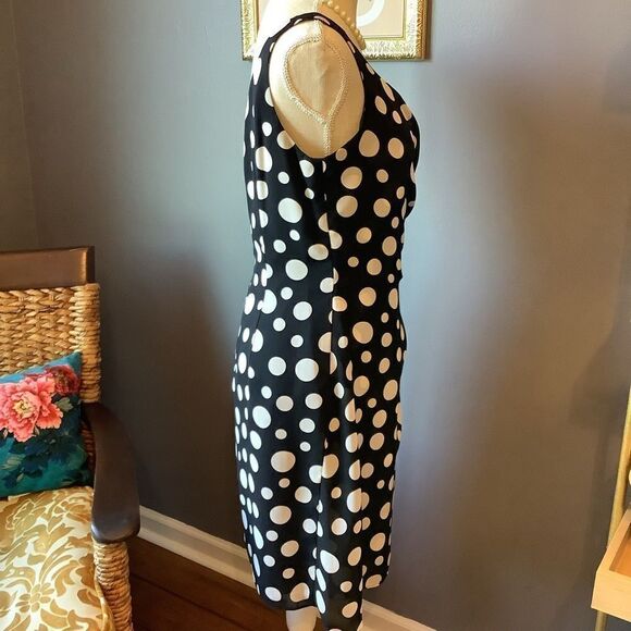 John Roberts Sleeveless Polka Dot Dress - Picture 4 of 7